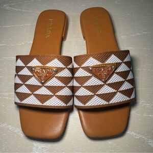 Prada Women's Tan and White Geometric Slide Sandals